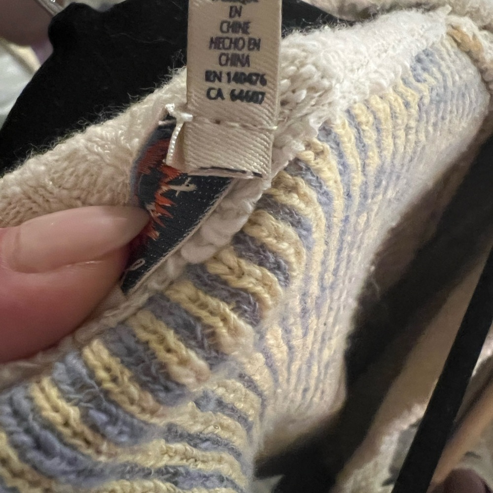 Faherty Cardigan - Picture 3 of 4